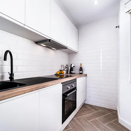 Exclusive Penthouse - Big Balcony & Private Garden