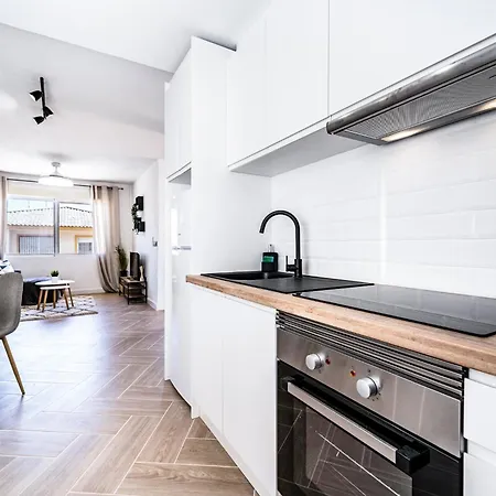 Apartment Exclusive Penthouse - Big Balcony & Private Garden *