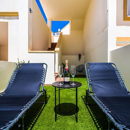 Exclusive Penthouse - Big Balcony & Private Garden